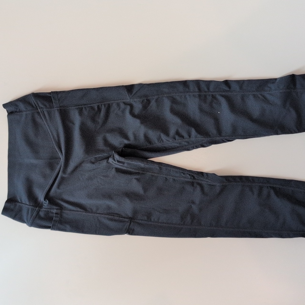 HALARA Black/Carbon Colored Leggings - Tummy Control (Butt Shaping)